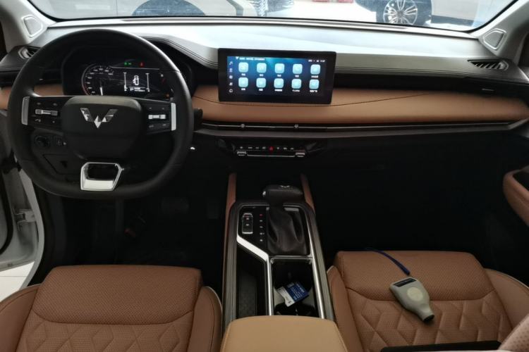 Used Wuling Jiachen 2022 1.5T CVT Deluxe Flagship Edition Center Console