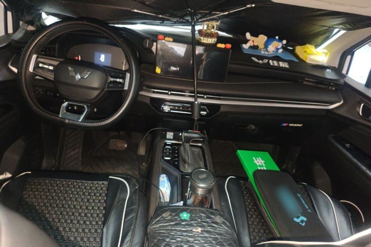 Used Wuling Jiachen 2022 1.5T CVT Deluxe Flagship Edition Center Console