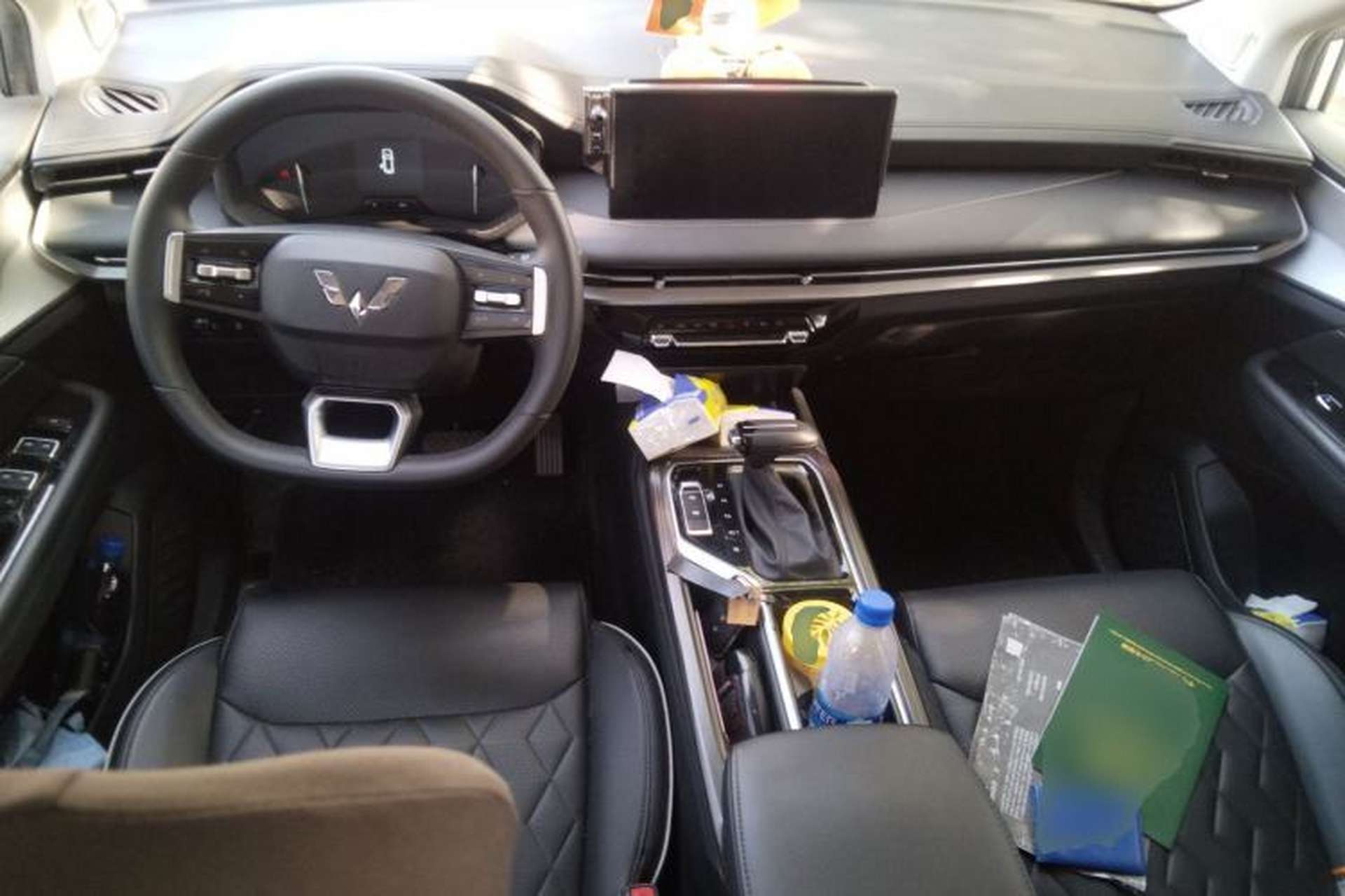 Used Wuling Jiachen 2022 1.5T CVT Deluxe Flagship Edition Center Console