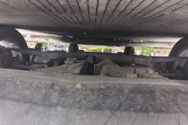 Used Wuling Jiachen 2022 1.5L Manual Light Comfort Edition Chassis Front