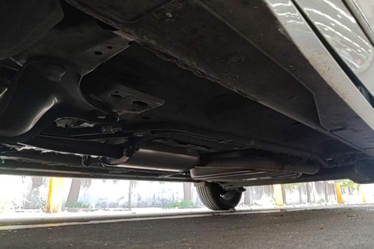 Used Wuling Jiachen 2022 1.5T CVT Deluxe Flagship Edition Chassis Front Left