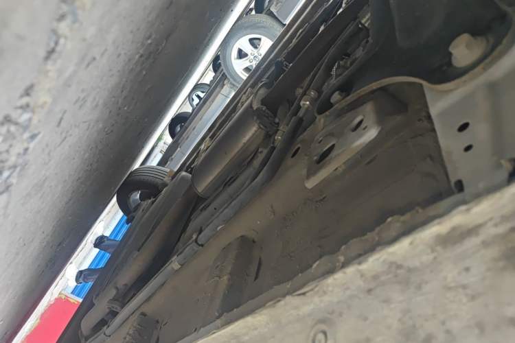 Used Wuling Jiachen 2022 1.5T CVT Smart Luxury Version Chassis Front Left