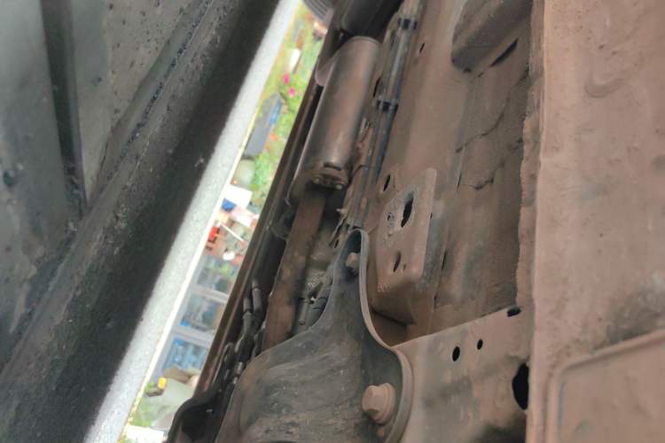 Used Wuling Jiachen 2022 1.5T CVT Smart Luxury Version Chassis Front Right