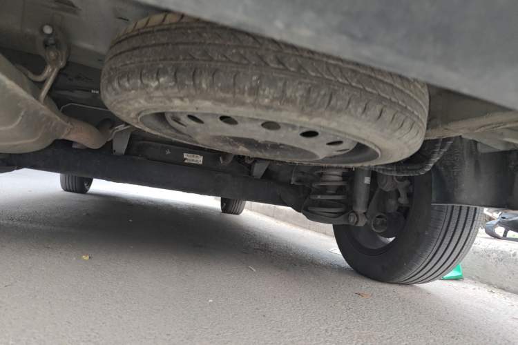 Used Wuling Jiachen 2022 1.5T CVT Deluxe Flagship Edition Chassis Rear