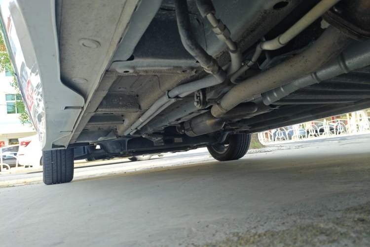 Used Wuling Jiachen 2022 1.5L Manual Comfort Edition Chassis Rear Left