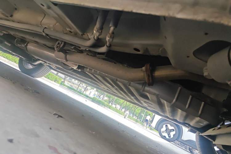 Used Wuling Jiachen 2022 1.5T CVT Smart Luxury Version Chassis Rear Left