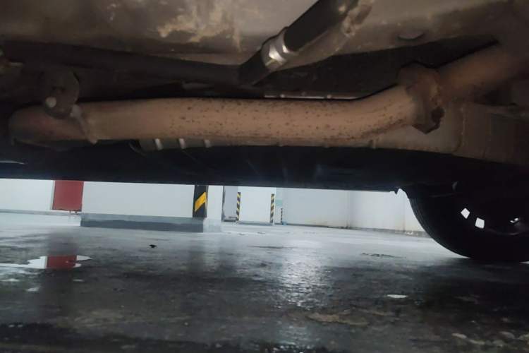 Used Wuling Jiachen 2022 1.5T CVT Deluxe Flagship Edition Chassis Rear Left