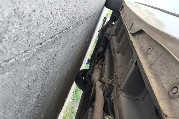 Used Wuling Jiachen 2022 1.5L Manual Enjoyment Elite Model Chassis Rear Left