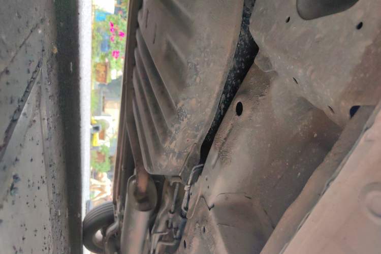 Used Wuling Jiachen 2022 1.5T CVT Smart Luxury Version Chassis Rear Right