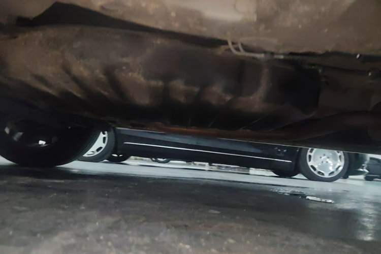 Used Wuling Jiachen 2022 1.5T CVT Deluxe Flagship Edition Chassis Rear Right
