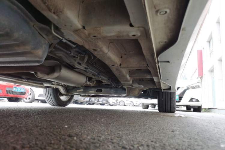 Used Wuling Jiachen 2022 1.5T CVT Smart Luxury Version Chassis Rear Right