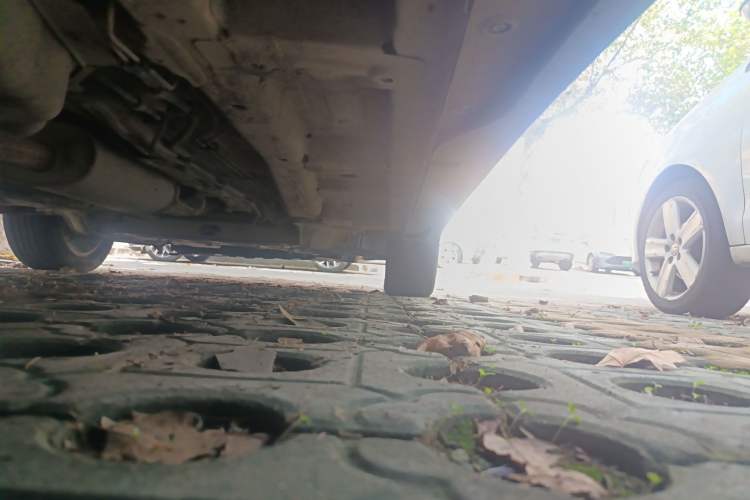 Used Wuling Jiachen 2022 1.5T CVT Deluxe Flagship Edition Chassis Rear Right