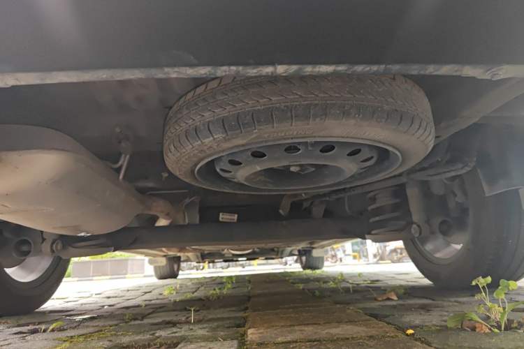 Used Wuling Jiachen 2022 1.5T CVT Deluxe Flagship Edition Chassis Rear