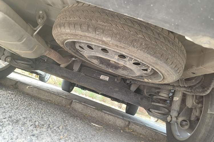 Used Wuling Jiachen 2022 1.5T CVT Smart Luxury Version Chassis Rear
