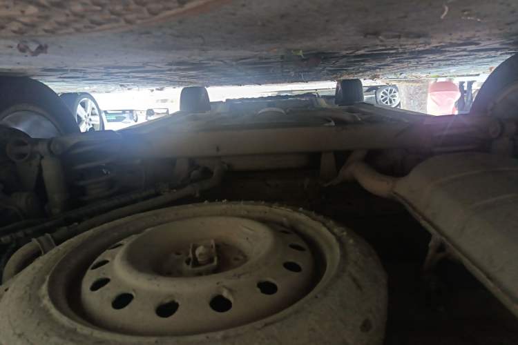 Used Wuling Jiachen 2022 1.5T CVT Deluxe Flagship Edition Chassis Rear