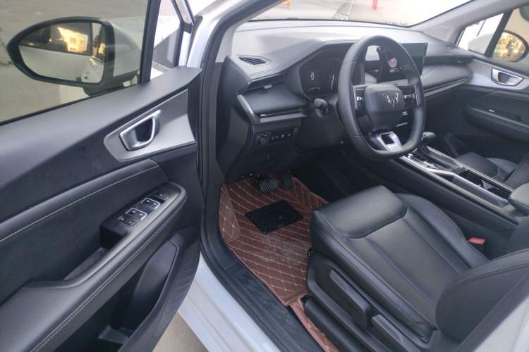 Used Wuling Jiachen 2022 1.5T CVT Smart Luxury Version Driver Seat
