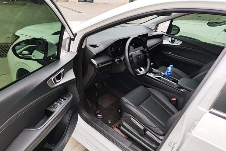 Used Wuling Jiachen 2022 1.5T CVT Smart Luxury Version Driver Seat