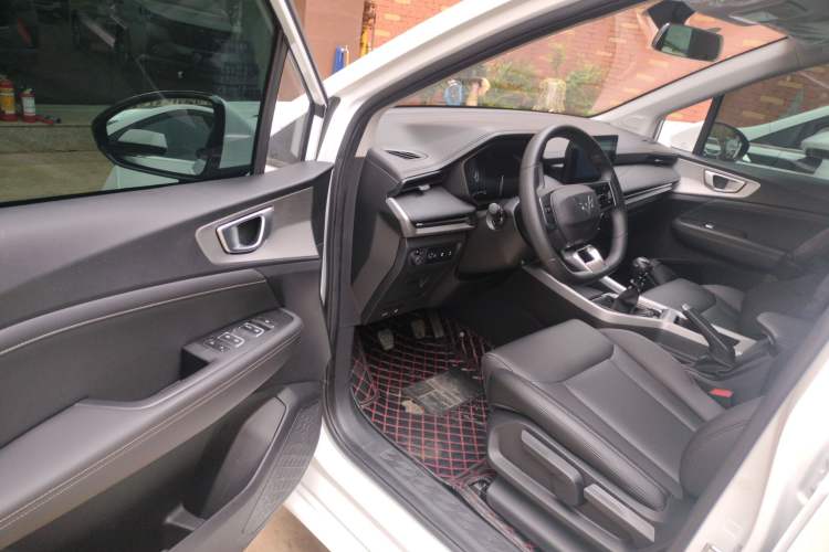 Used Wuling Jiachen 2022 1.5T Manual Comfort & Dynamic Version Driver Seat