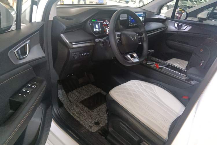 Used Wuling Jiachen 2022 1.5T CVT Smart Luxury Version Driver Seat