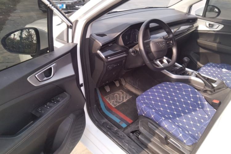 Used Wuling Jiachen 2022 1.5L Manual Enjoyment Elite Model Driver Seat