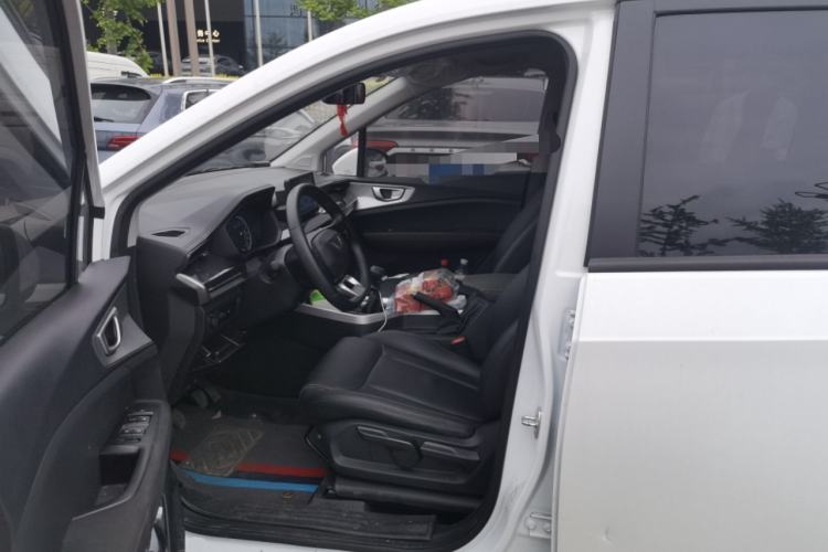 Used Wuling Jiachen 2022 1.5L Manual Enjoyment Elite Model Driver Seat