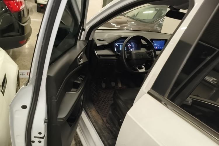Used Wuling Jiachen 2022 1.5T Manual Comfort & Dynamic Version Driver Seat