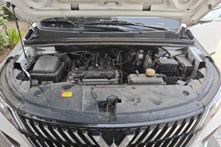 Used Wuling Jiachen 2022 1.5L Manual Enjoyment Elite Model Engine Bay