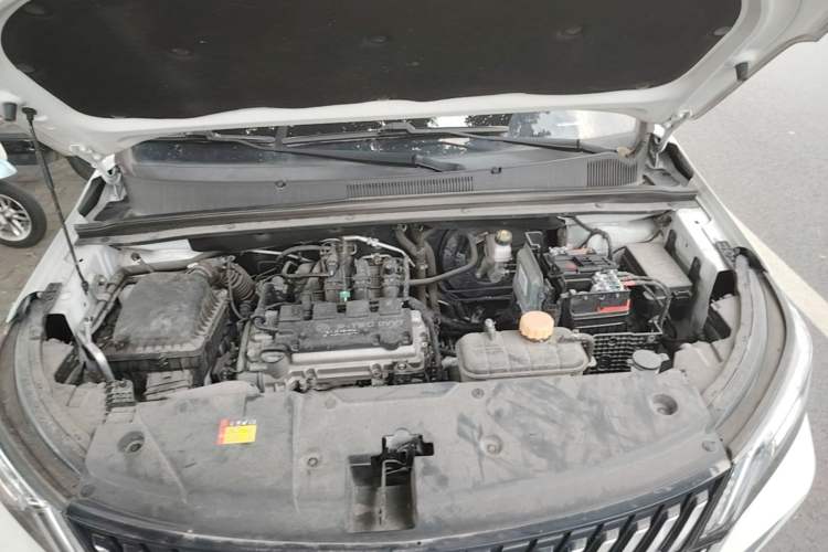 Used Wuling Jiachen 2022 1.5L Manual Comfort Edition Engine Bay