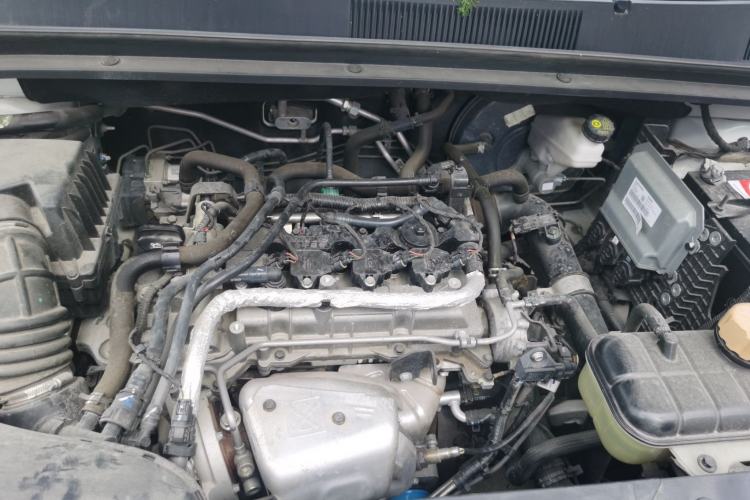 Used Wuling Jiachen 2022 1.5T Manual Comfort & Dynamic Version Engine Bay