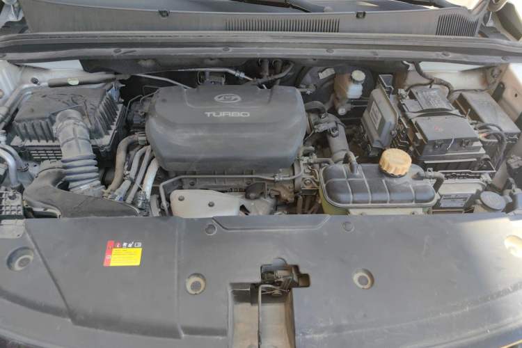 Used Wuling Jiachen 2022 1.5T CVT Deluxe Flagship Edition Engine Bay