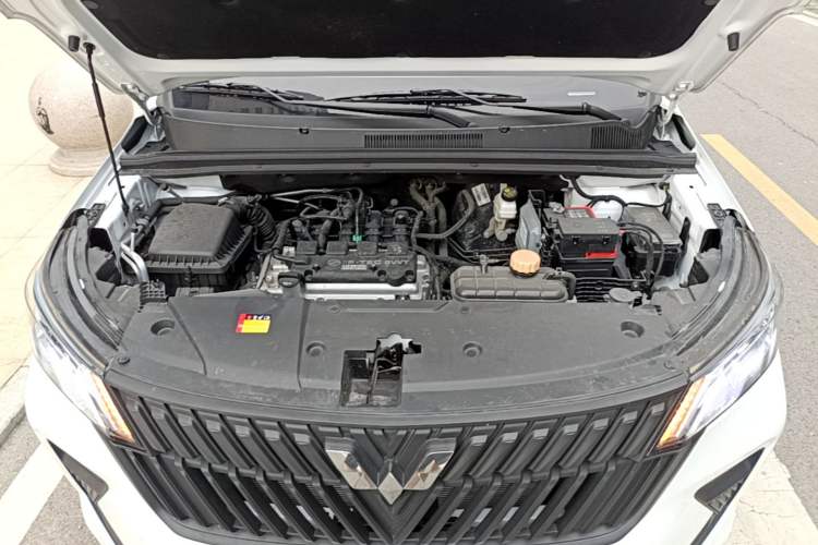 Used Wuling Jiachen 2022 1.5L Manual Enjoyment Elite Model Engine Bay