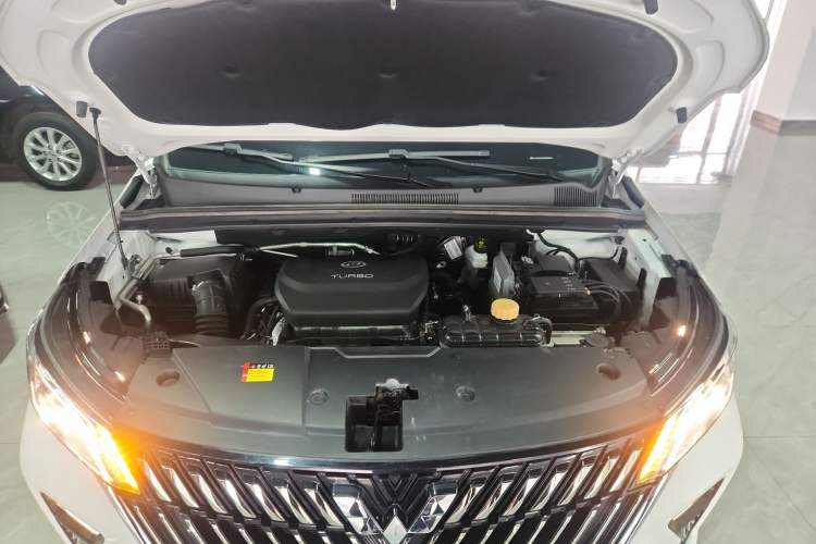 Used Wuling Jiachen 2022 1.5T CVT Smart Luxury Version Engine Bay