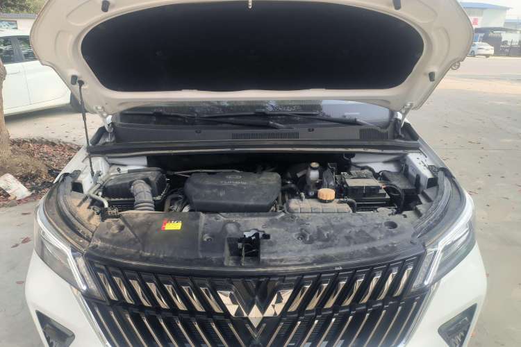 Used Wuling Jiachen 2022 1.5T CVT Deluxe Flagship Edition Engine Bay