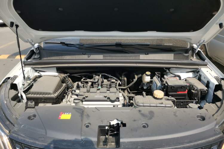 Used Wuling Jiachen 2022 1.5L Manual Comfort Edition Engine Bay