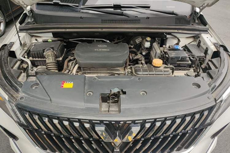 Used Wuling Jiachen 2022 1.5T CVT Deluxe Flagship Edition Engine Bay