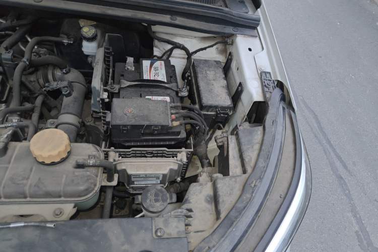 Used Wuling Jiachen 2022 1.5T CVT Deluxe Flagship Edition Engine Bay Left