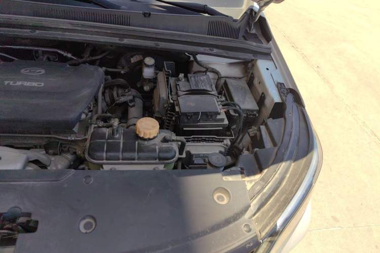 Used Wuling Jiachen 2022 1.5T CVT Deluxe Flagship Edition Engine Bay Left