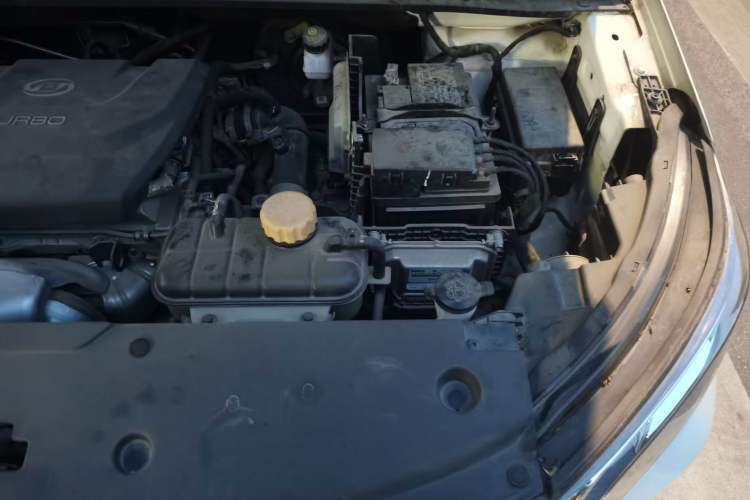 Used Wuling Jiachen 2022 1.5T CVT Smart Luxury Version Engine Bay Left