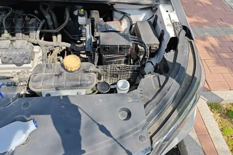 Used Wuling Jiachen 2022 1.5L Manual Enjoyment Elite Model Engine Bay Left