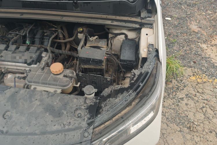 Used Wuling Jiachen 2022 1.5L Manual Light Comfort Edition Engine Bay Left