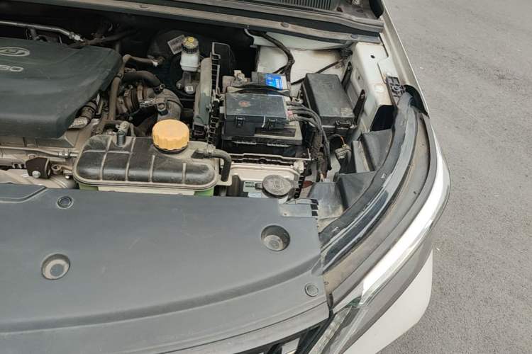 Used Wuling Jiachen 2022 1.5T CVT Deluxe Flagship Edition Engine Bay Left