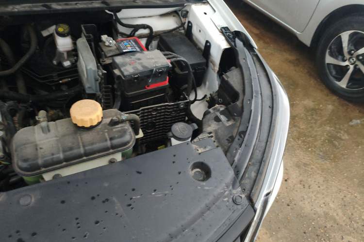 Used Wuling Jiachen 2022 1.5L Manual Enjoyment Elite Model Engine Bay Left