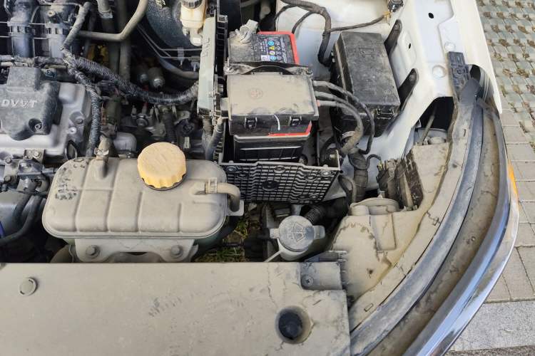 Used Wuling Jiachen 2022 1.5L Manual Enjoyment Elite Model Engine Bay Left