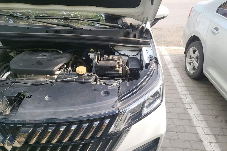 Used Wuling Jiachen 2022 1.5T CVT Smart Luxury Version Engine Bay Left