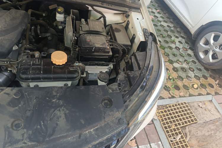 Used Wuling Jiachen 2022 1.5T CVT Deluxe Flagship Edition Engine Bay Left