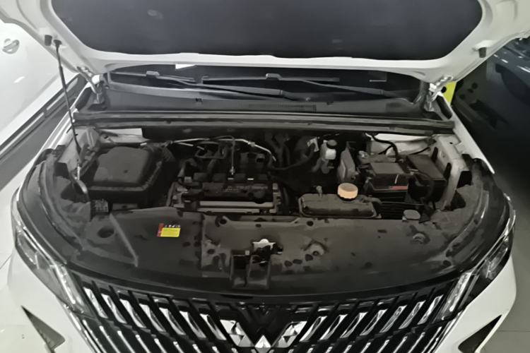 Used Wuling Jiachen 2022 1.5L Manual Comfort Edition Engine Bay