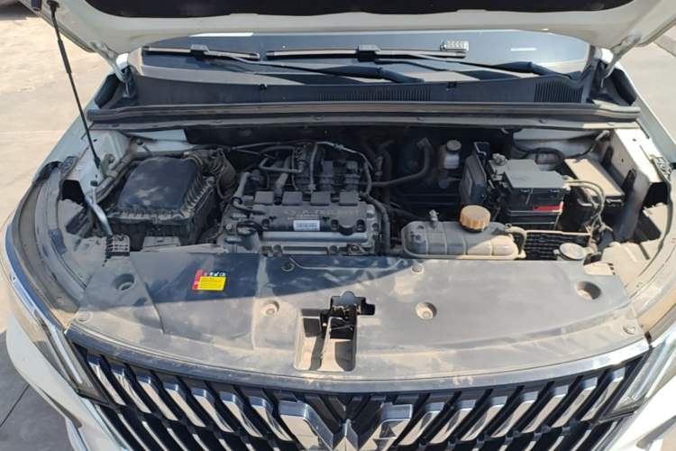 Used Wuling Jiachen 2022 1.5L Manual Comfort Edition Engine Bay