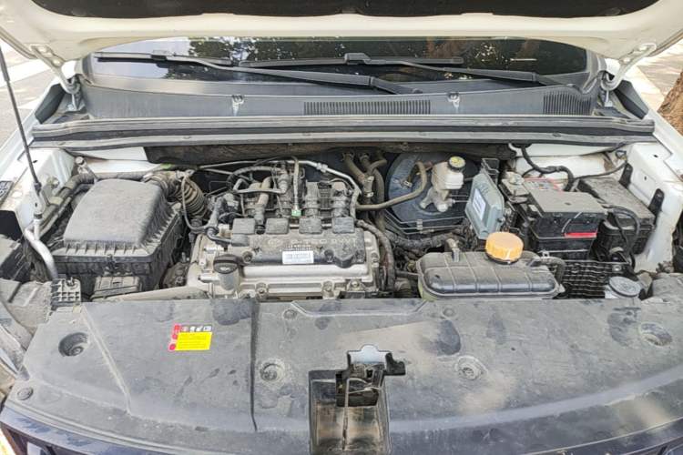 Used Wuling Jiachen 2022 1.5L Manual Light Comfort Edition Engine Bay