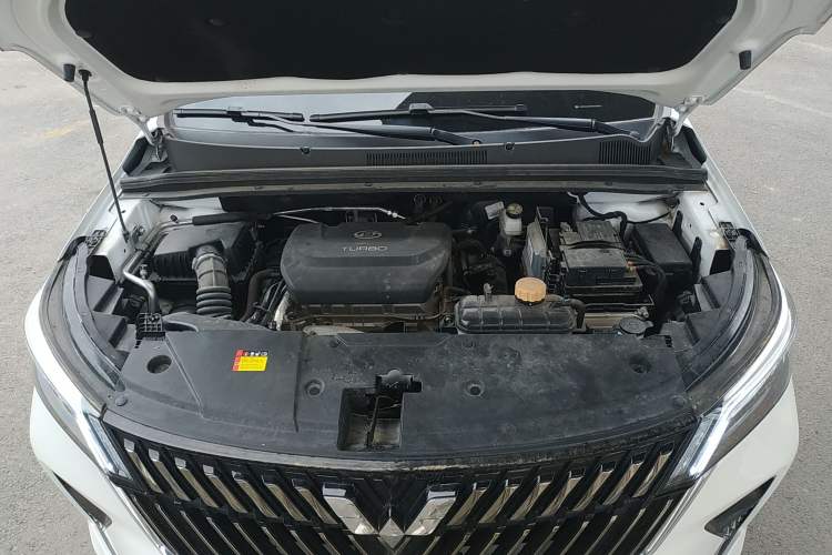 Used Wuling Jiachen 2022 1.5T CVT Deluxe Flagship Edition Engine Bay