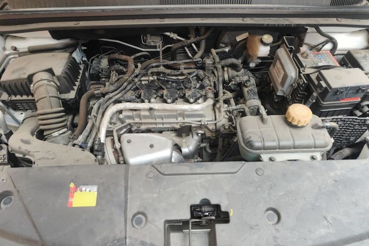 Used Wuling Jiachen 2022 1.5T Manual Light Enjoyment Dynamic Version Engine Bay